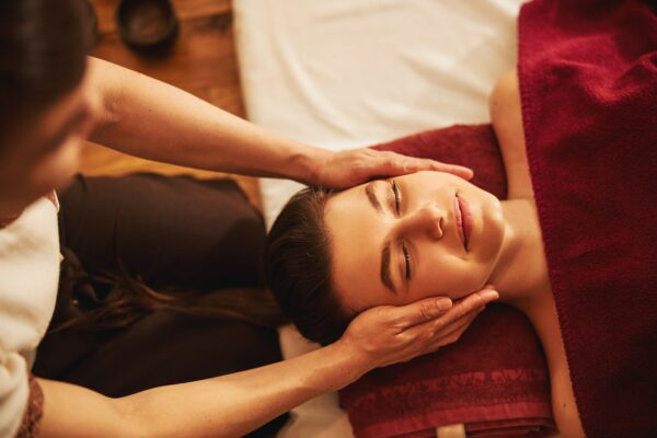 Originelle - Centre beauté bien-être - Massage, soin du corps et visage, épilation - Éco responsable, produits naturels à Péron